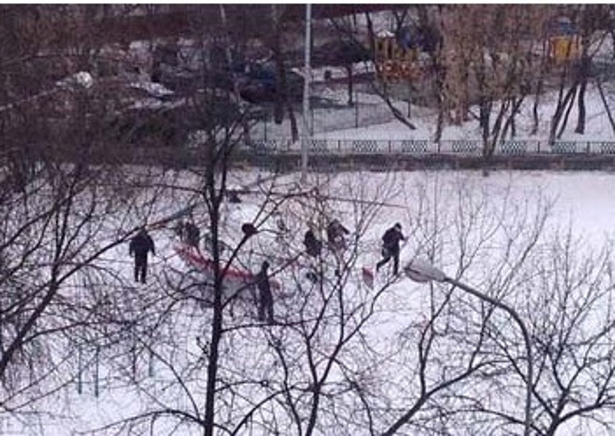 ரஷ்யாவில் பாதுகாவலரை கொன்று துப்பாக்கி முனையில் பள்ளி மாணவர்களை சிறைபிடித்த மர்ம மனிதன்